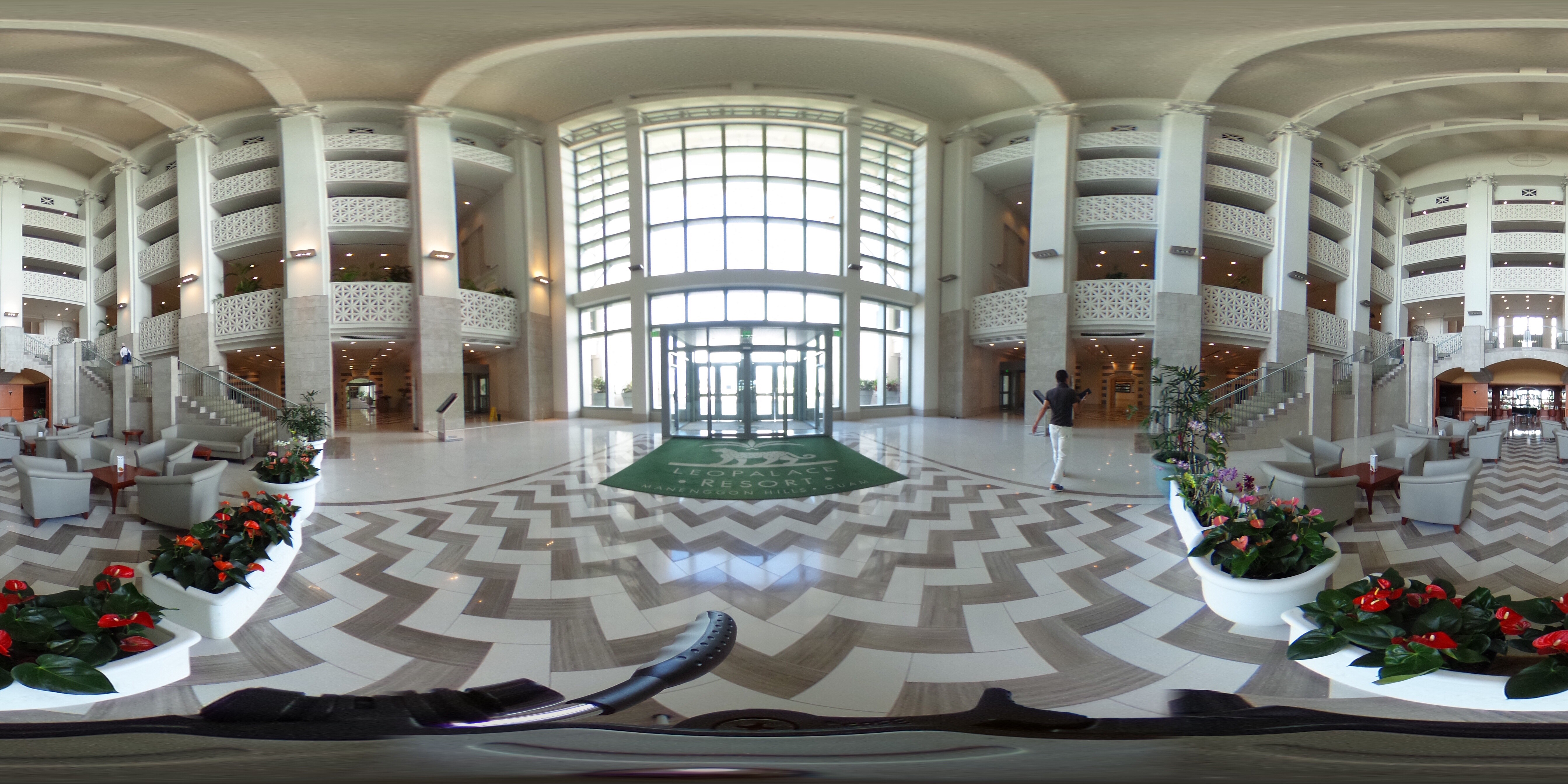 레오팔레스호텔